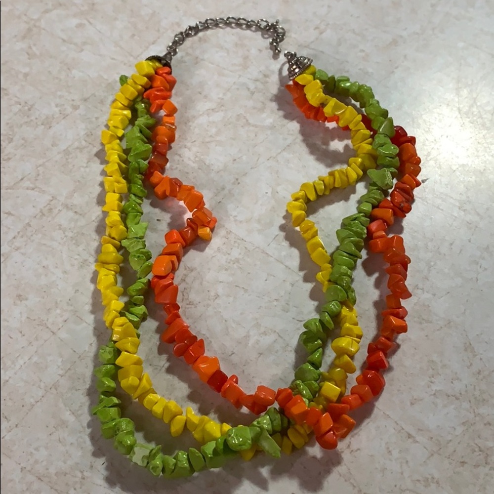 Ladies necklace.